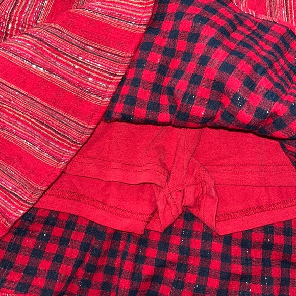 Guess Red Striped Skort - Picture 3 of 3